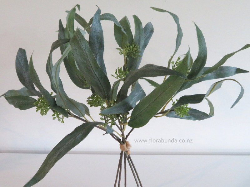 Fake gum leaves