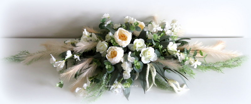 Bridal table arrangement
