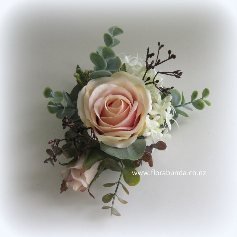 Wedding cake faux flowers