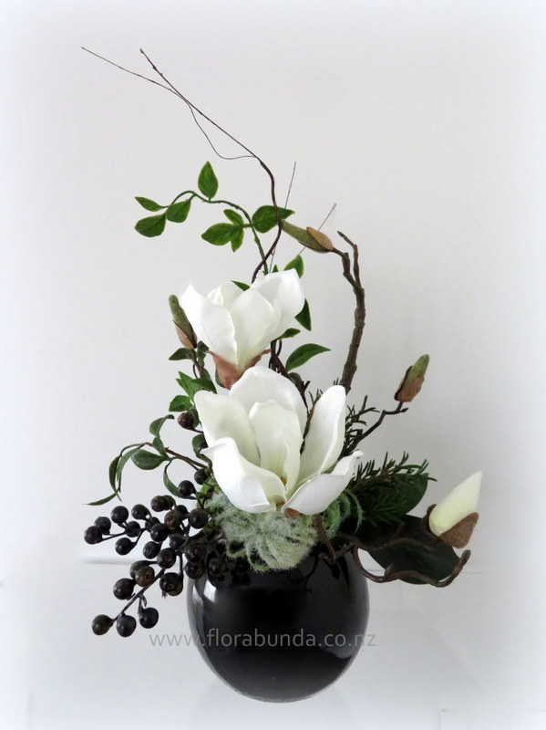 Small side table magnolia flowers black and white