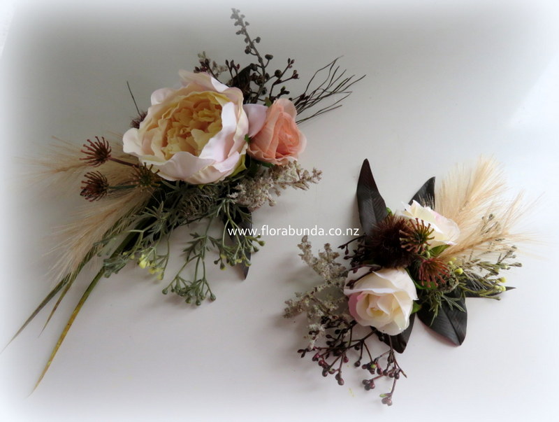 Cake flowers brown champagne set of 2