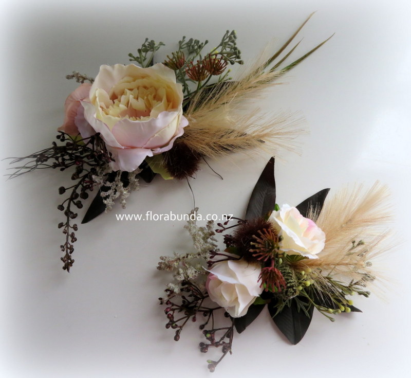 Wedding cake flowers brown rustic