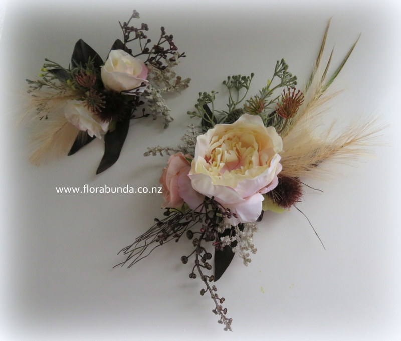Dried look cake flowers