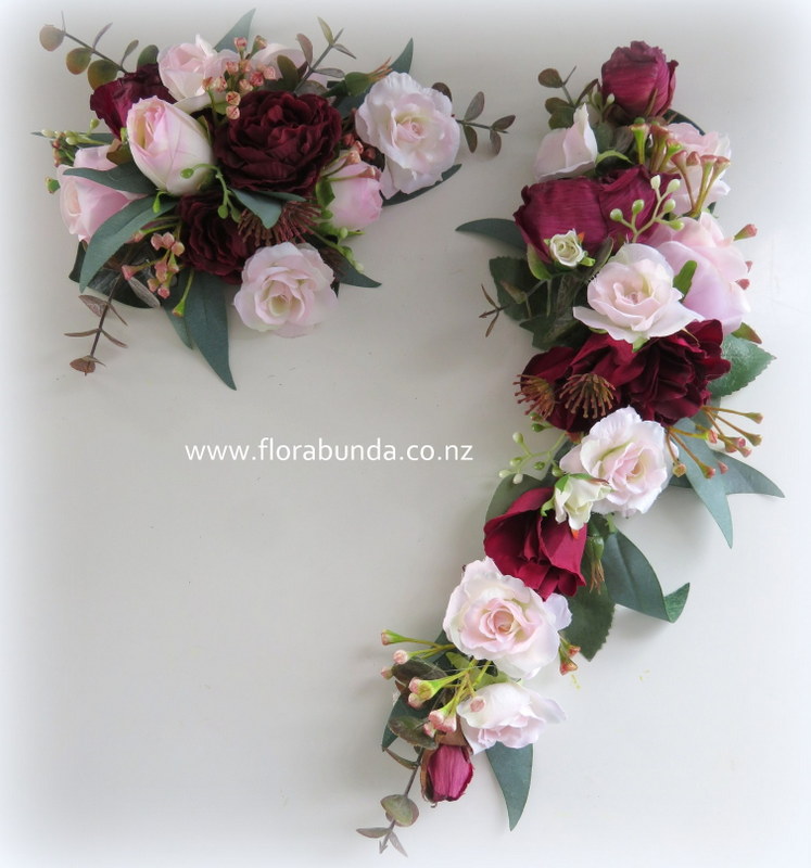 Burgundy pink cake flowers