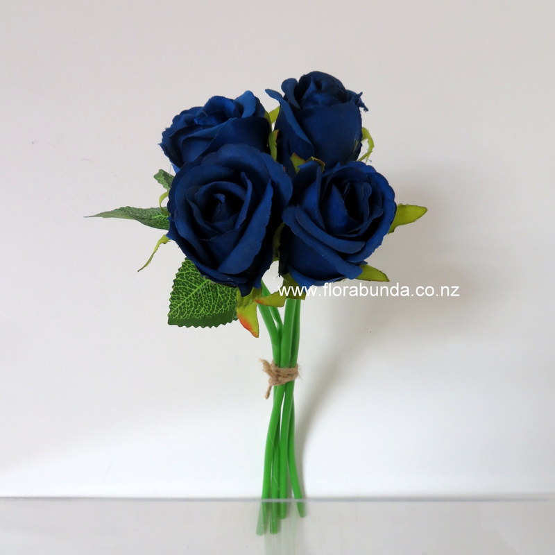 Blur rose bunch
