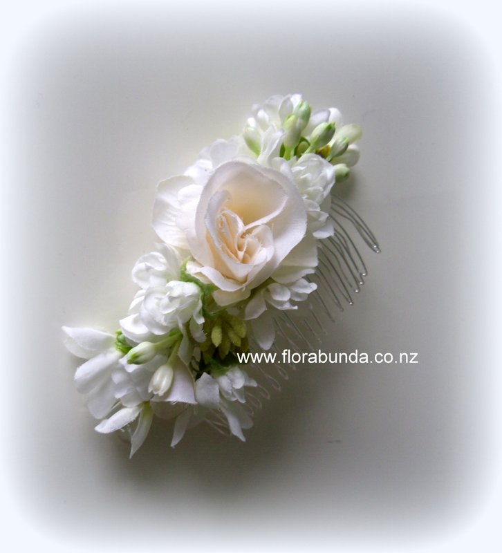 Ivory champagne floral hair comb - Image 2