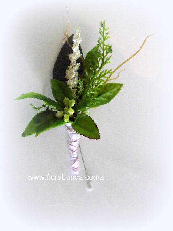 Greenery wedding buttonhole with white gold bind stem