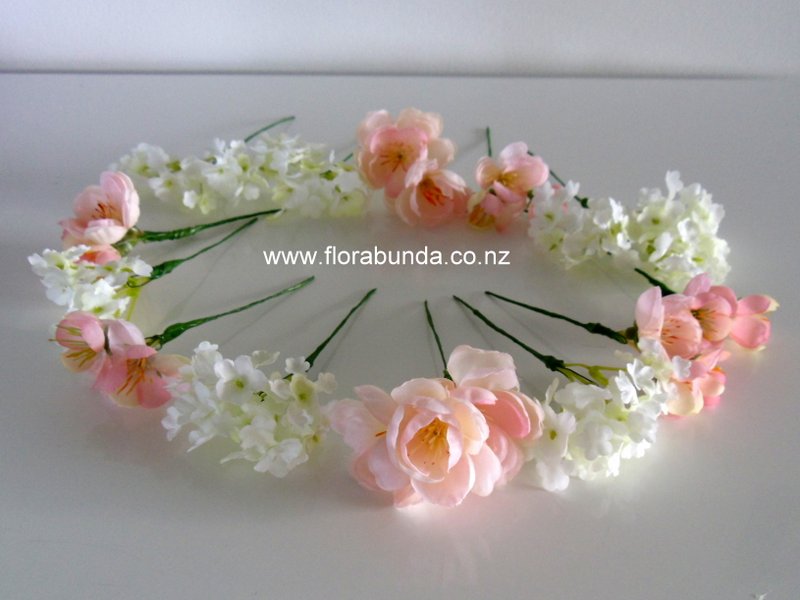 White and blush pink hair scatters for informal wreath