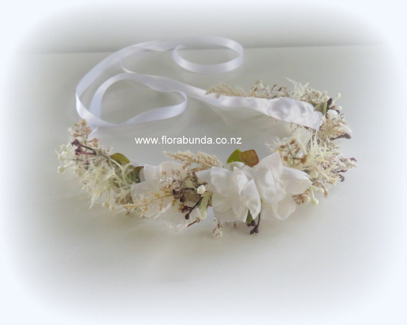 Dried flower crown small ribbon back & tie